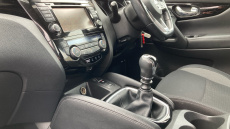 Nissan Qashqai 1.3 DiG-T Acenta Premium 5dr Petrol Hatchback